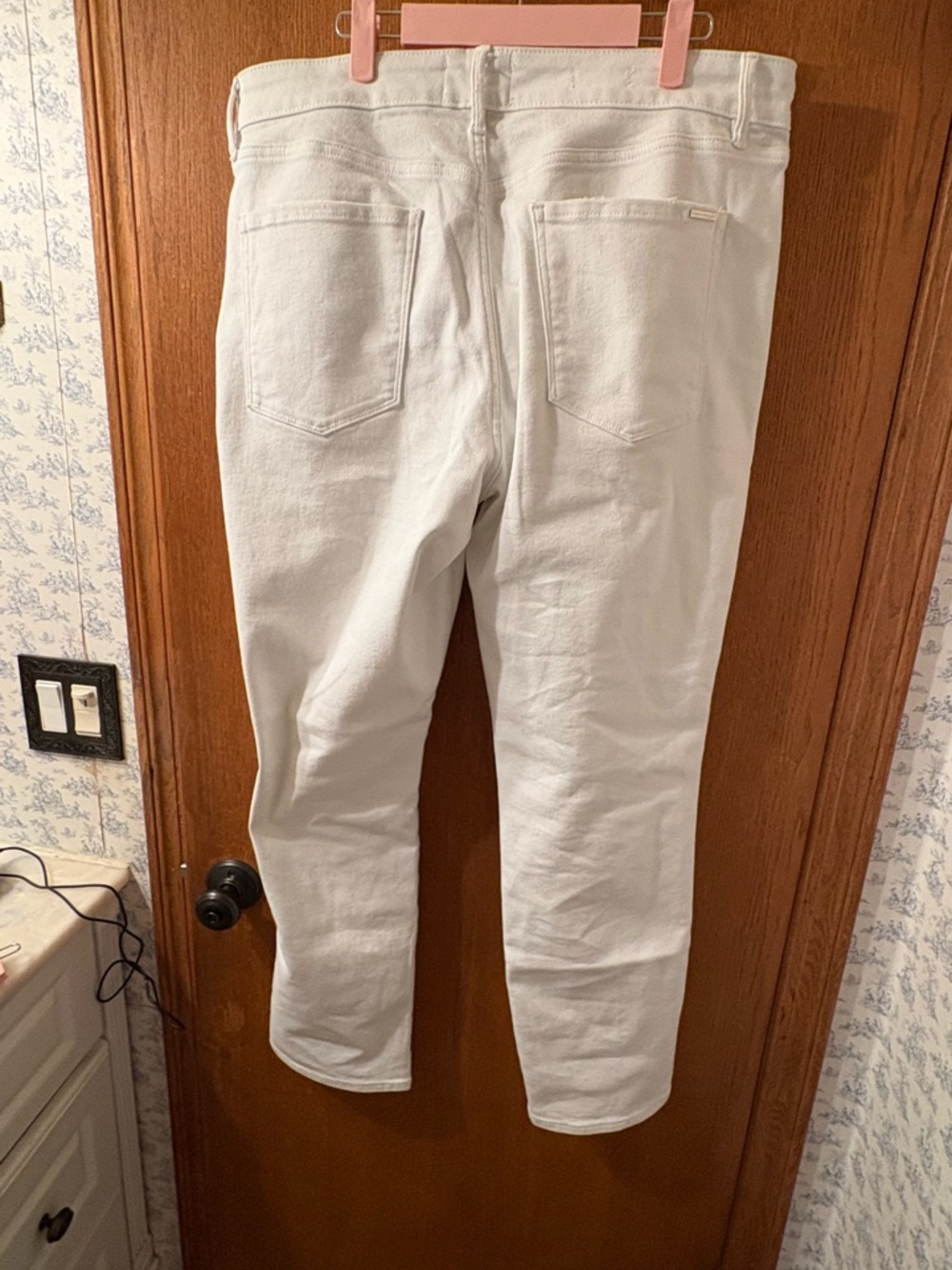 White House Black Market High-Rise Distressed Straight Jean Jeans White NWT 16 R - Picture 4 of 7